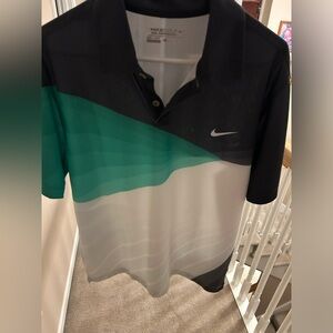 Men’s Nike golf shirt